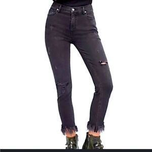 Free People Black Distressed Frayed Hem Fringe‎ Skinny Crop Jeans Size 28